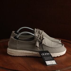 Hey Dude Loafers Womens SZ 7 Gray Wendy Slip On Lightweight Coastal Travel Shoes